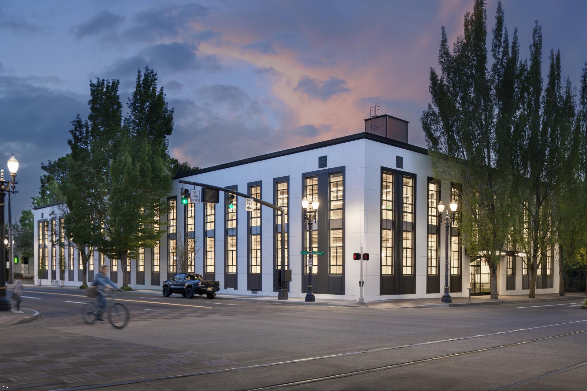 Oregon Square - Image 2